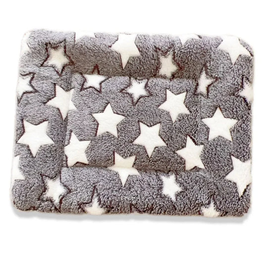 Plush Pet Sleeping Mat – Washable Fleece Blanket with Bear Pattern